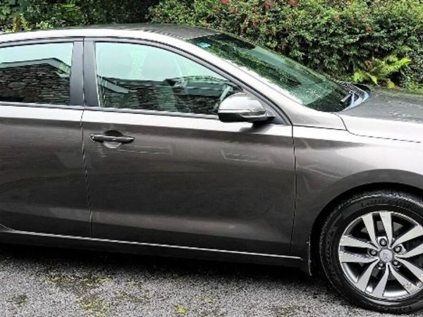 Hyundai i30 Hatchback, Diesel, 2018, Brown