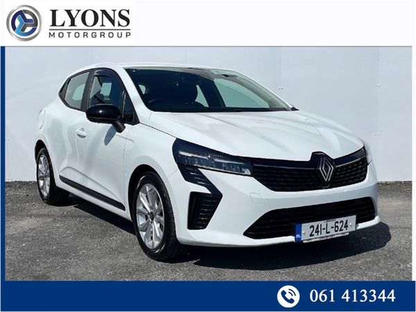 Renault Clio Hatchback, Petrol, 2024, White