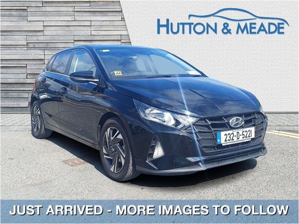 Hyundai i20 Hatchback, Petrol, 2023, Black