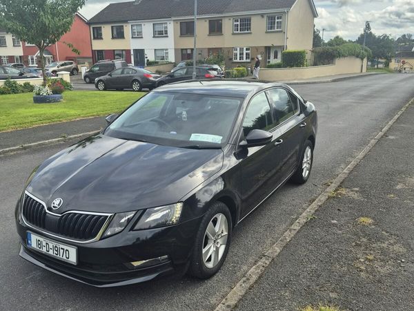 Skoda Octavia Saloon, Diesel, 2018, Black