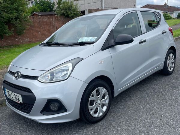 Hyundai i10 Hatchback, Petrol, 2015, Silver
