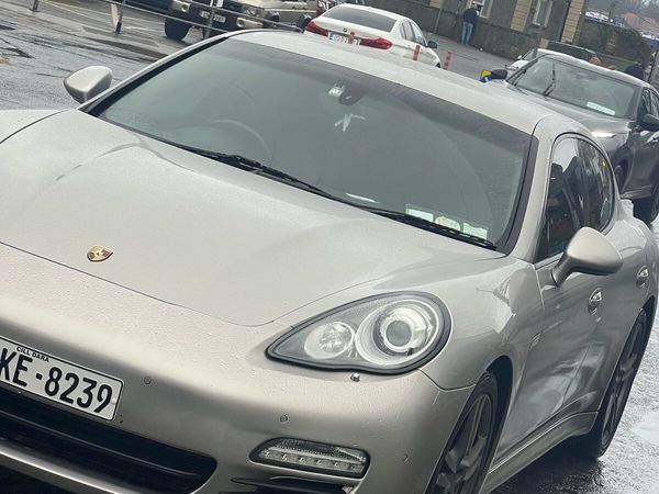 Porsche Panamera Hatchback, Petrol, 2011, Silver