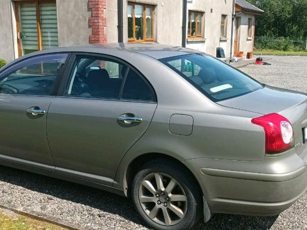 Toyota Avensis Saloon, Petrol, 2007, Bronze
