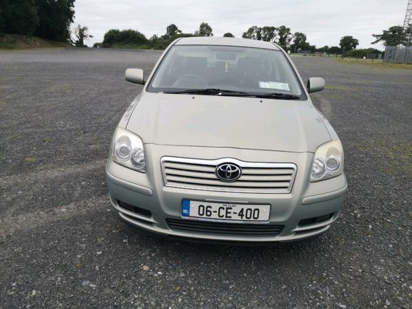 Toyota Avensis Saloon, Petrol, 2006, Green