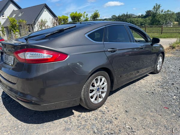 Ford Mondeo Hatchback, Diesel, 2016, Grey