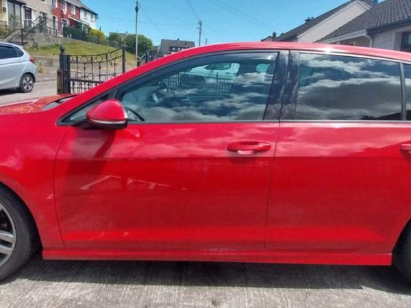 Volkswagen Golf Estate, Petrol, 2016, Red