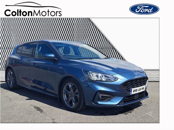 Ford Focus Hatchback, Diesel, 2021, Blue
