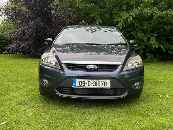 Ford Focus Hatchback, Diesel, 2009, Grey