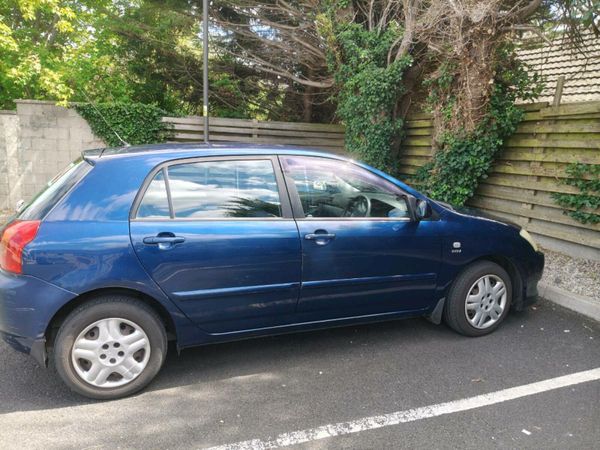 Toyota Corolla Hatchback, Petrol, 2003, Blue