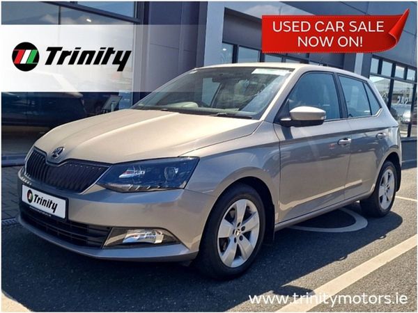 Skoda Fabia Hatchback, Petrol, 2015, Beige