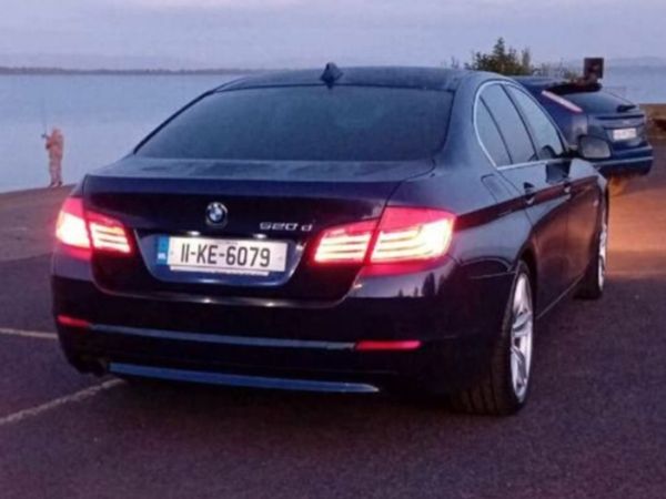 BMW 5-Series Saloon, Diesel, 2011, Blue