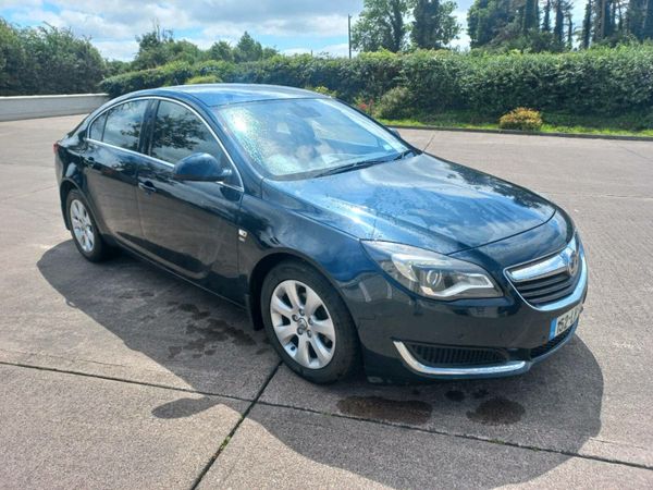 Vauxhall Insignia Hatchback, Diesel, 2015, Green