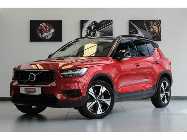 Volvo XC40 Estate, Petrol Plug-in Hybrid, 2022, Red