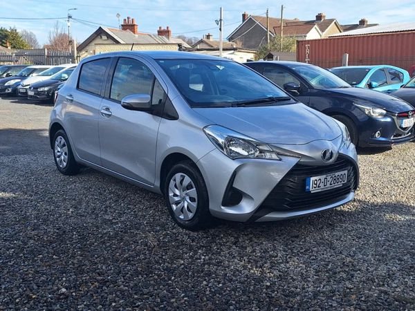 Toyota Yaris Hatchback, Petrol, 2019, Silver