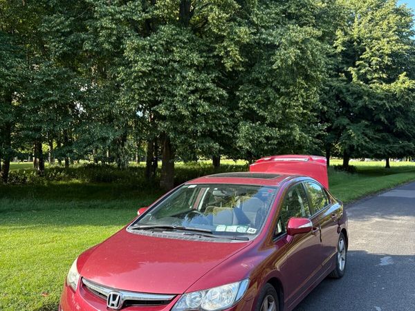 Honda Civic Saloon, Petrol, 2009, Red