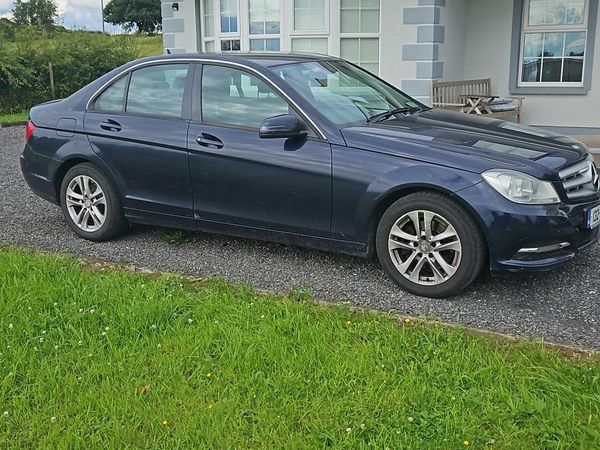 Mercedes-Benz C-Class Saloon, Diesel, 2013, Blue