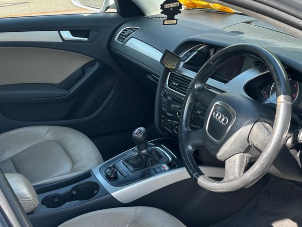 Audi A4 Saloon, Diesel, 2011, Silver