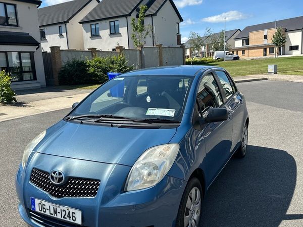 Toyota Yaris Hatchback, Petrol, 2006, Blue