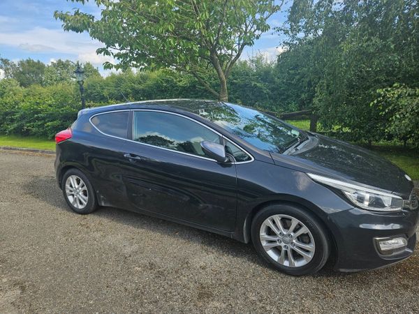 Kia Ceed Hatchback, Diesel, 2014, Black