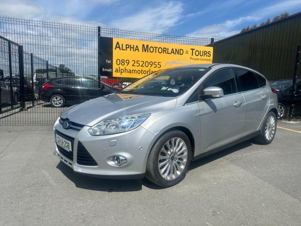 Ford Focus Hatchback, Petrol, 2013, Silver