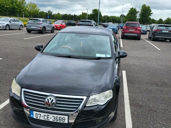 Volkswagen Passat Saloon, Petrol, 2007, Black