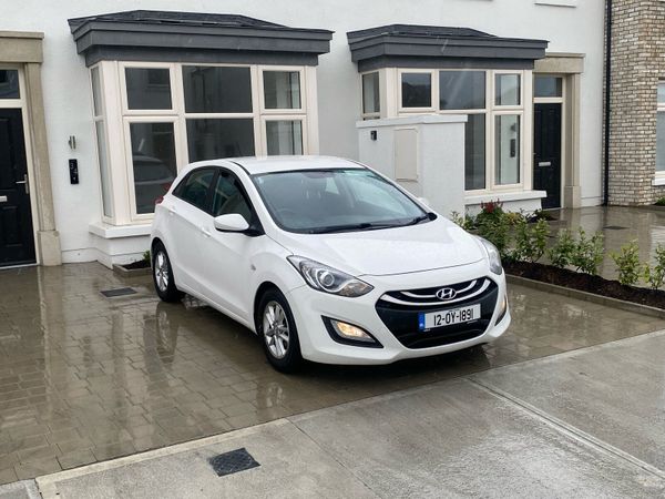 Hyundai i30 Hatchback, Diesel, 2012, White
