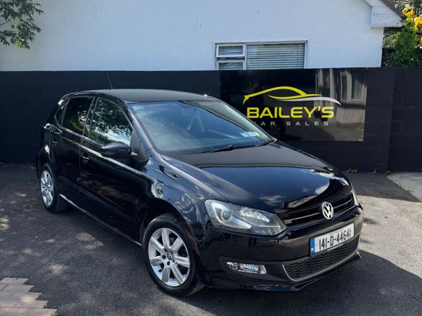 Volkswagen Polo Hatchback, Petrol, 2014, Black
