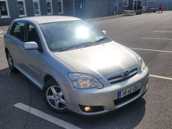 Toyota Corolla Hatchback, Petrol, 2006, Silver