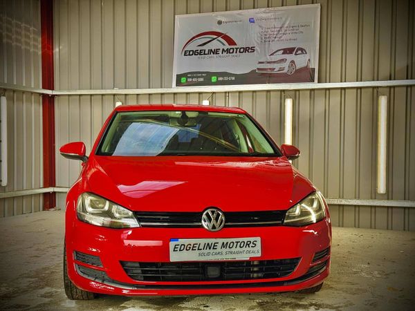 Volkswagen Golf Hatchback, Petrol, 2016, Red