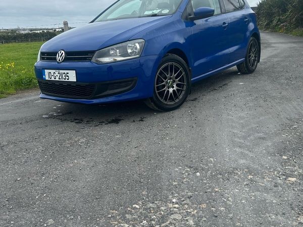 Volkswagen Polo Hatchback, Petrol, 2010, Blue