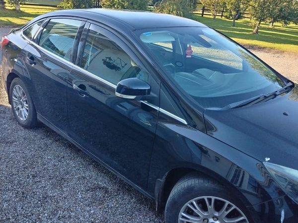 Ford Focus Saloon, Diesel, 2012, Black