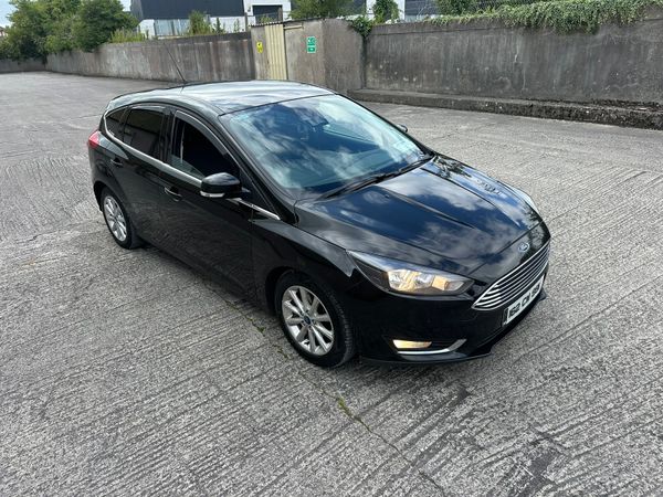 Ford Focus Hatchback, Diesel, 2016, Black