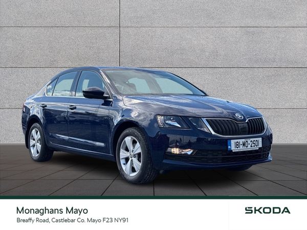 Skoda Octavia Hatchback, Petrol, 2018, Blue