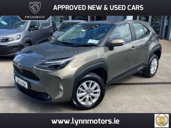 Toyota Yaris Cross Hatchback, Petrol Hybrid, 2024, Green