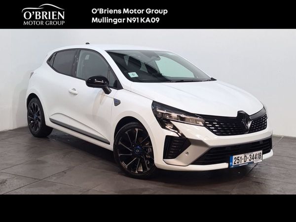 Renault Clio Hatchback, Petrol, 2025, White