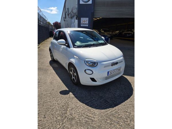 Fiat 500e Hatchback, Electric, 2021, White