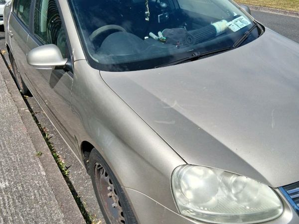 Volkswagen Jetta Saloon, Diesel, 2006, Beige