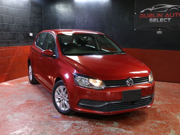 Volkswagen Polo Hatchback, Petrol, 2015, Red