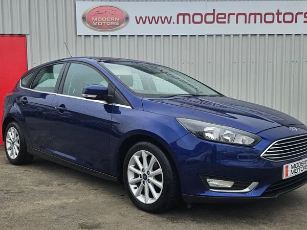 Ford Focus Hatchback, Petrol, 2016, Blue