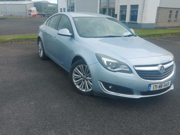 Vauxhall Insignia Hatchback, Diesel, 2017, Silver