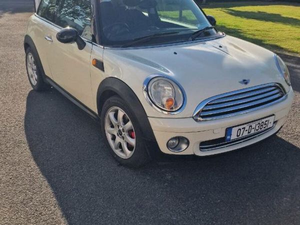 Mini Cooper Hatchback, Petrol, 2007, White
