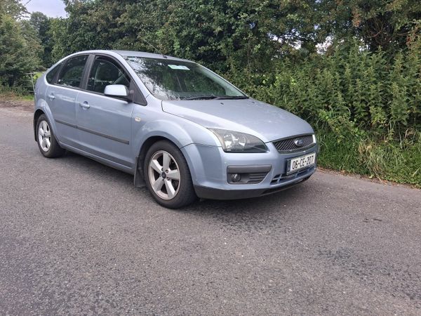 Ford Focus Hatchback, Petrol, 2006, Blue