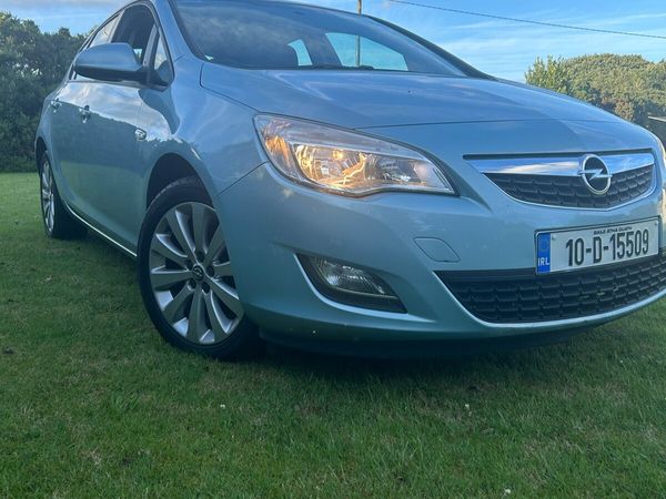 Opel Astra Hatchback, Petrol, 2010, Blue