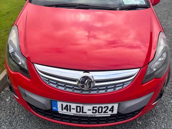 Vauxhall Corsa Hatchback, Petrol, 2014, Red