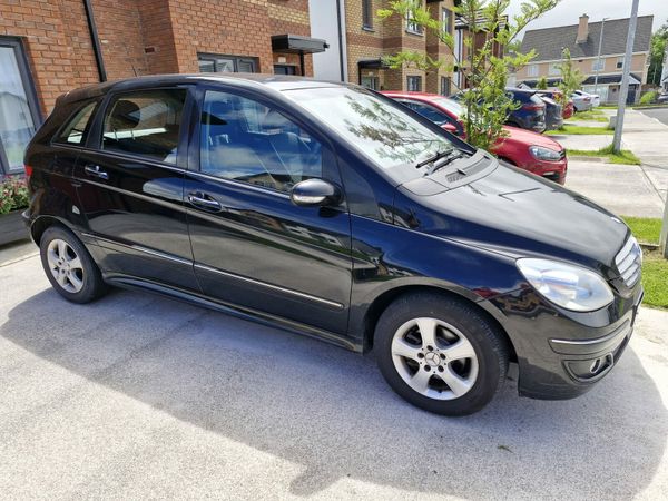 Mercedes-Benz B-Class MPV, Petrol, 2009, Black