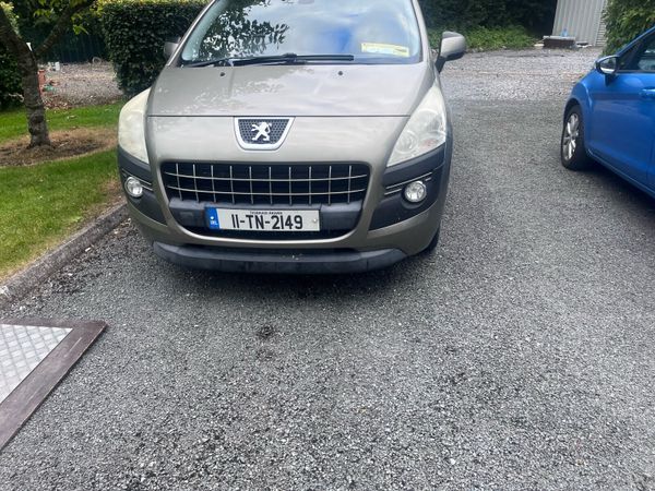 Peugeot 3008 MPV, Diesel, 2011, Grey