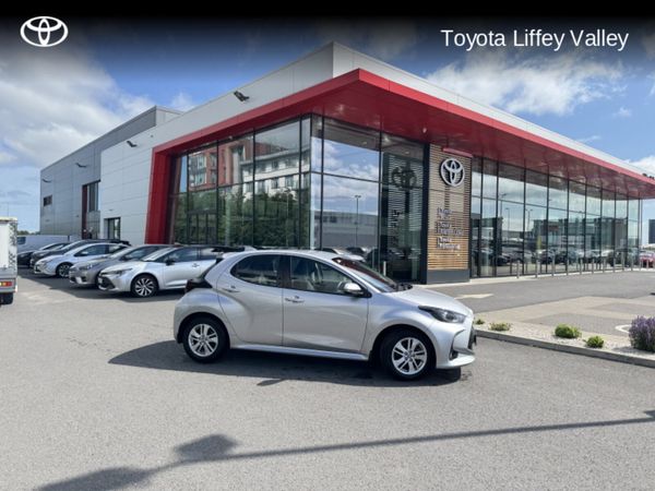 Toyota Yaris Hatchback, Petrol Hybrid, 2022, Grey