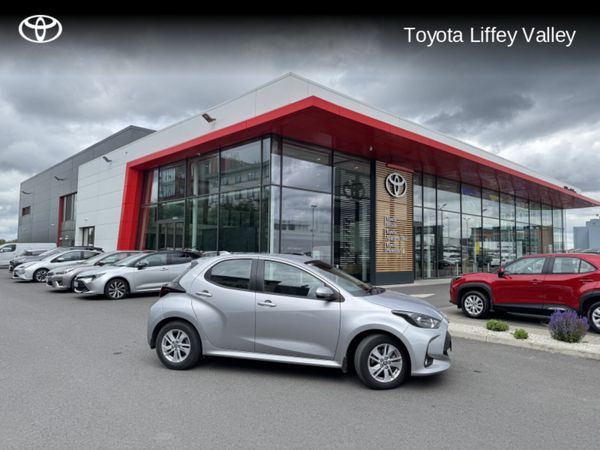 Toyota Yaris Hatchback, Petrol Hybrid, 2022, Grey