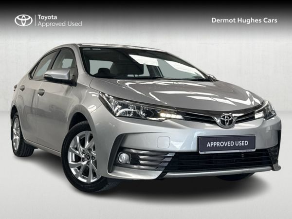 Toyota Corolla Saloon, Petrol, 2017, Silver