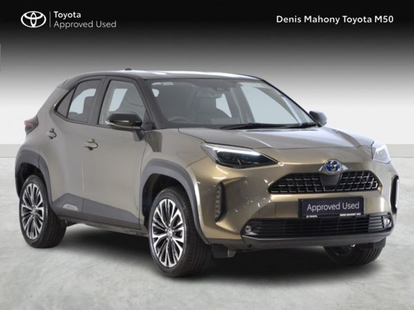 Toyota Yaris Cross SUV, Petrol Hybrid, 2023, Green